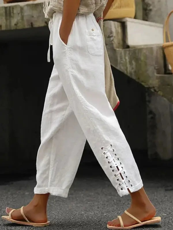 MARIA - Le pantalon en lin stylé et décontracté avec un design unique à lacets